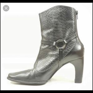 COPY - Harley Davidson womens Leather boots size 9